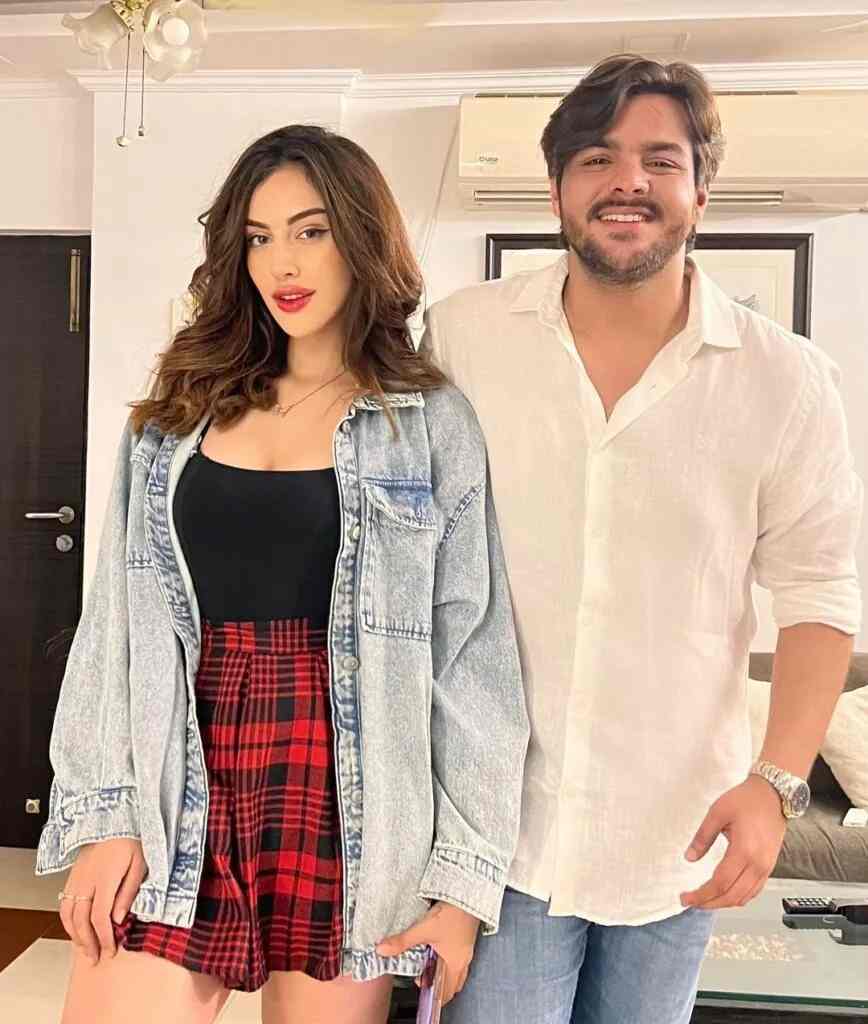 Ashish chanchlani ex